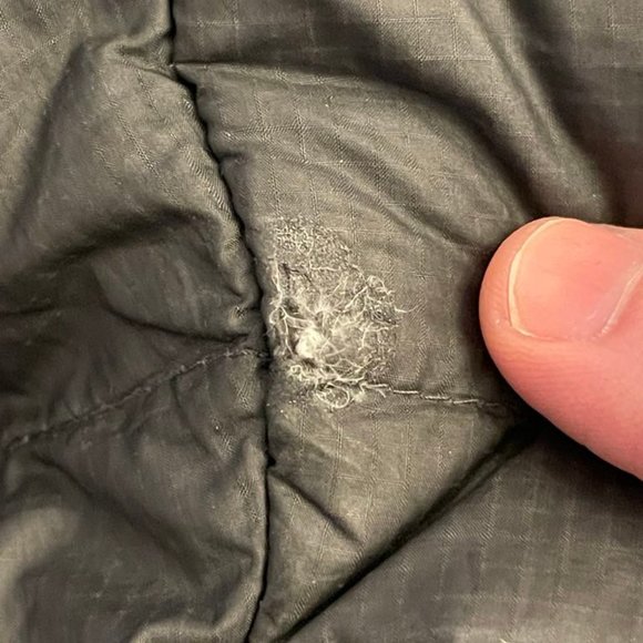 Patagonia Down Sweater Grey/Red Men's Long Sleeve Zip Up Puffer Jacket Size XS - Picture 3 of 4